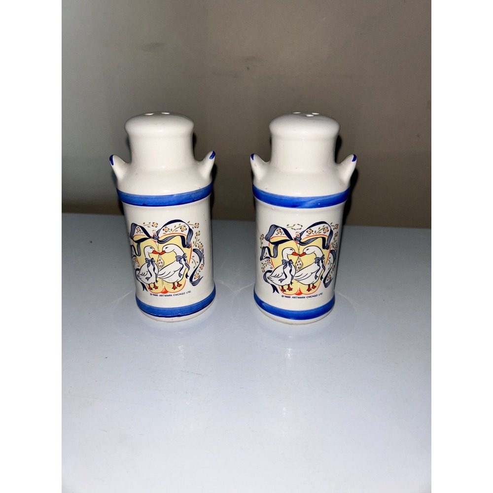 1988 Artmark Chicago Vintage Country Geese Milk Can Salt and Pepper Shakers Set